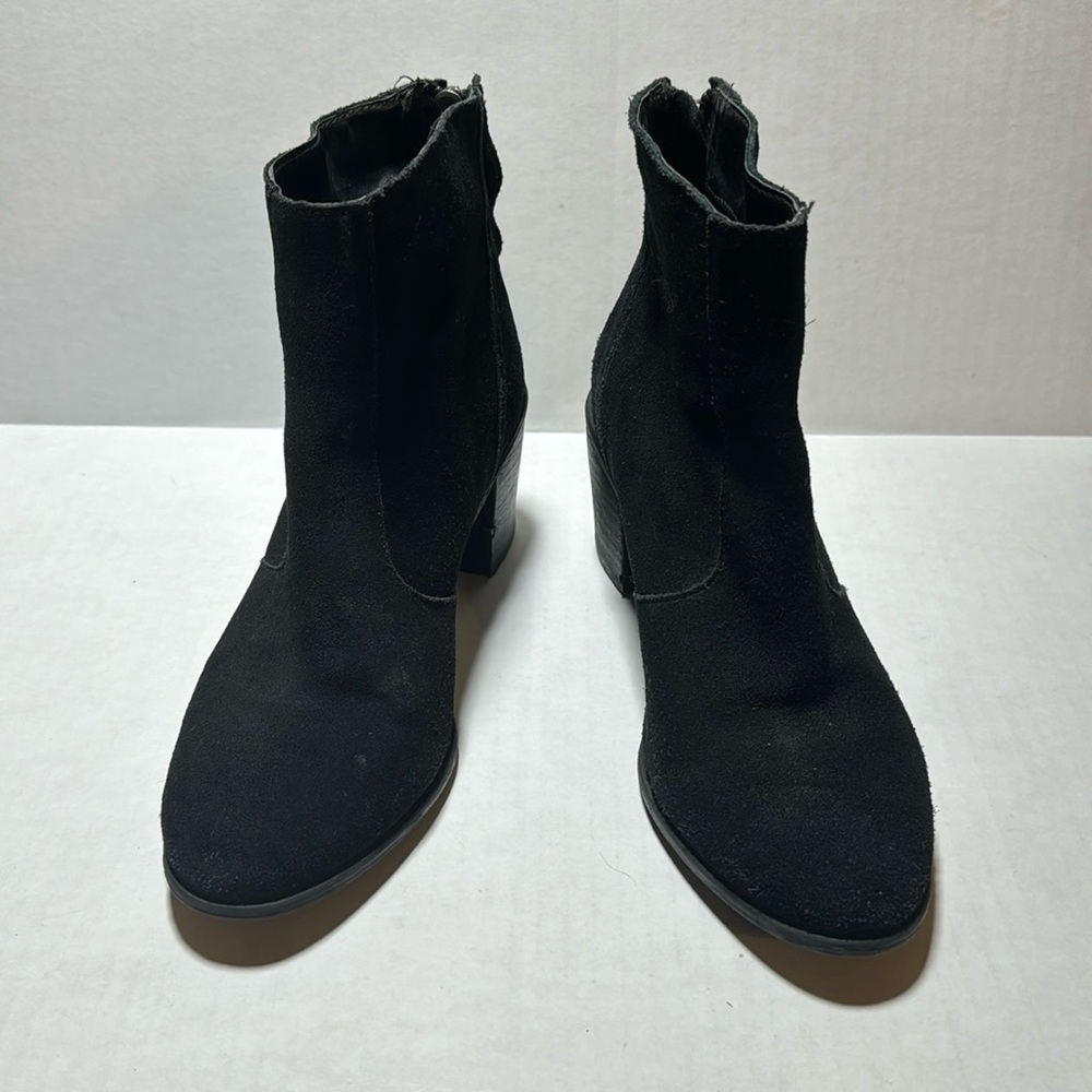Crown Vintage Robbie zip up leather bootie sz 7m black suede